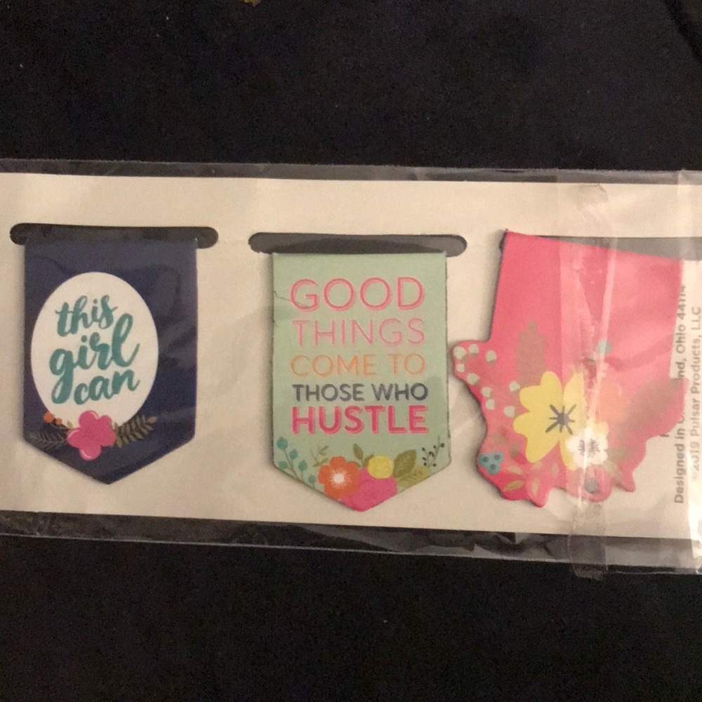 Magnet bookmarks set of 3